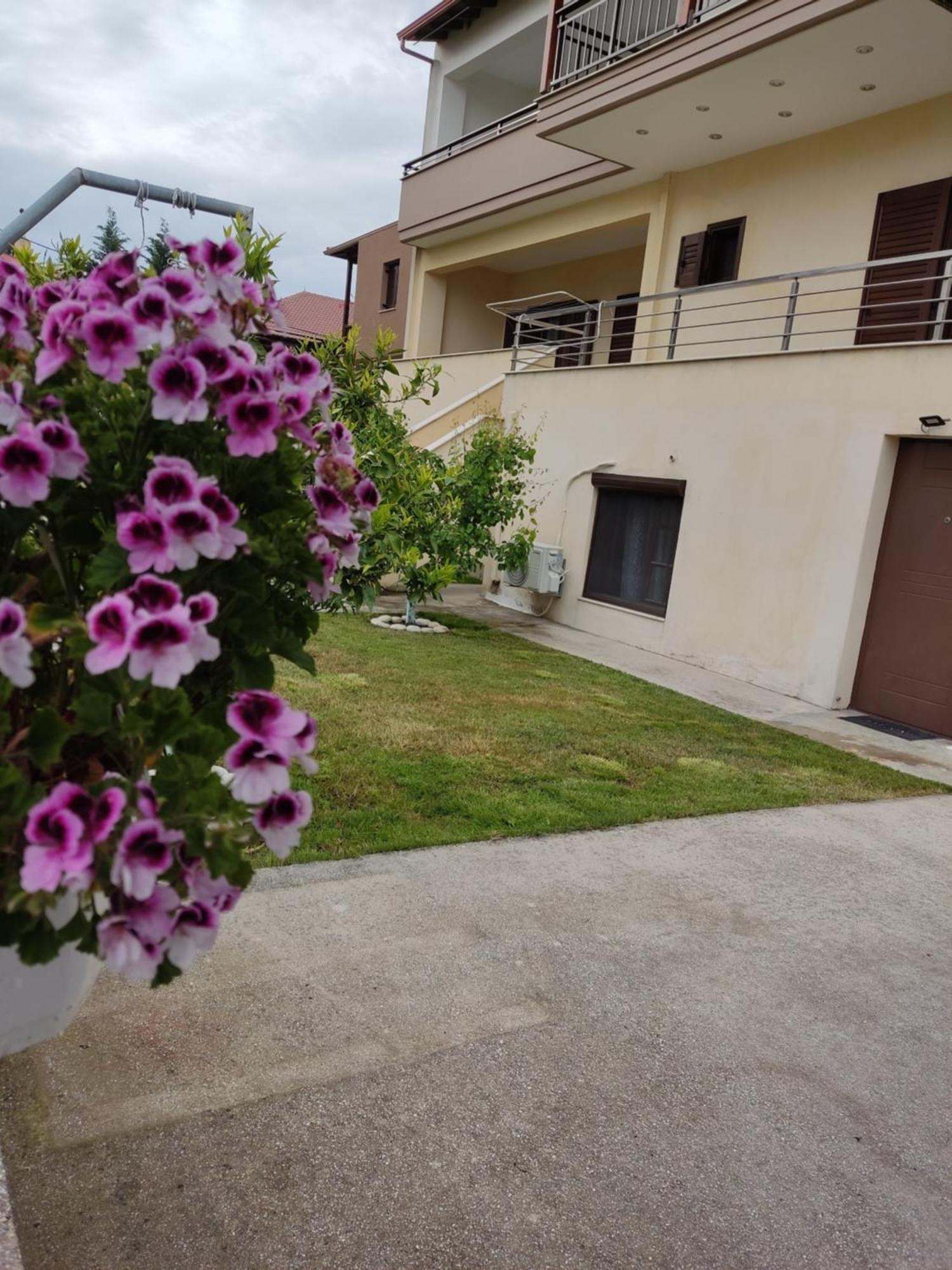 Milias Apartment'S Ierissos Exteriör bild